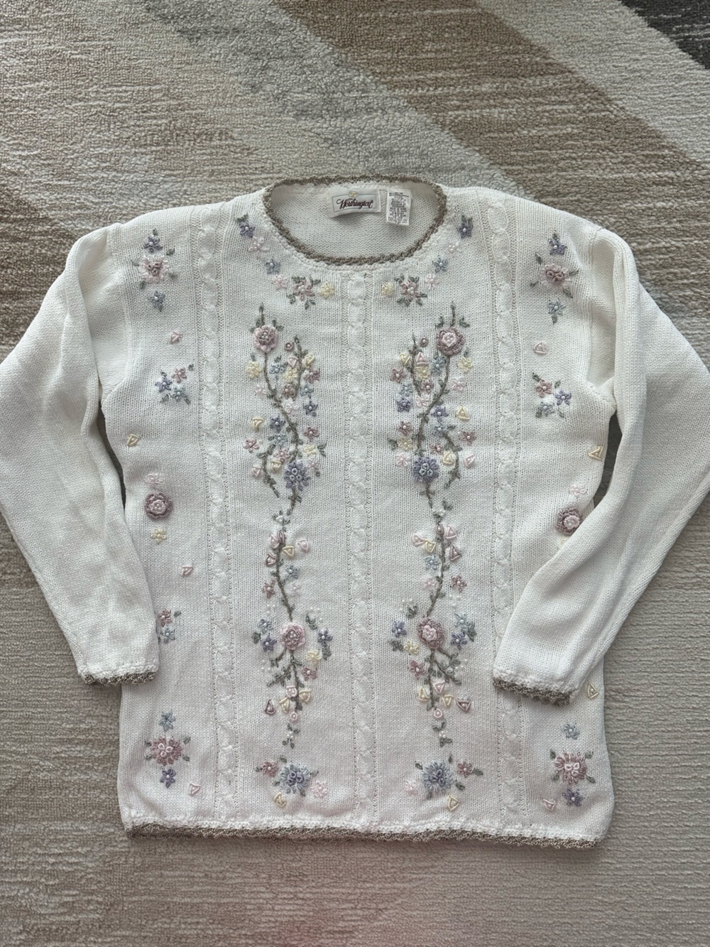 Worthington Vintage Cream Crewneck Sweater with Floral Embroidery Size M